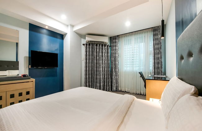 Homes at Bay Area Suites by SMS Hospitality - Photo 26