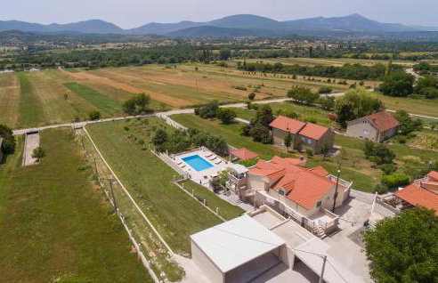 Amazing Apartment In Obrovac Sinjski - Foto 16