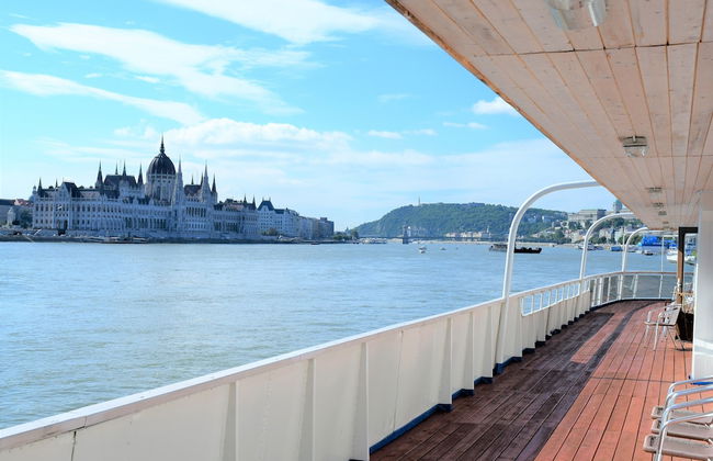 Grand Jules Boat Hotel Budapest - Photo 43