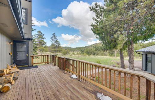 Cozy Red Feather Lakes Retreat with Deck and Yard - Foto 26