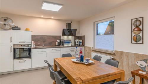 3 Bedroom Cozy Home In Friedrichskoog - Foto 3