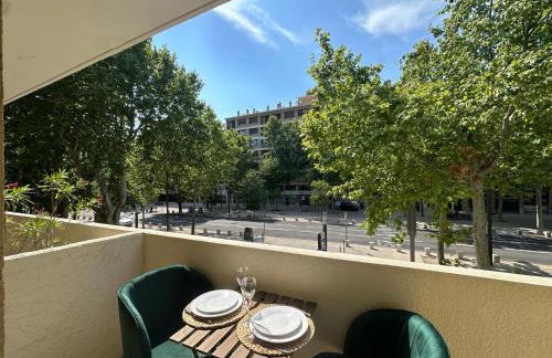 L'étape Aixoise - appartement climatisé terrasse centre ville Rotonde cours Mirabeau allées provençales - Foto 4
