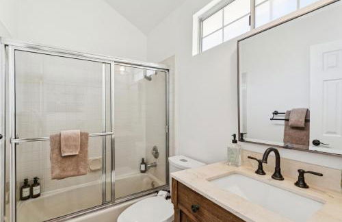 Steps to Main Street Pier Beach 3 Ensuite Bath - Foto 18