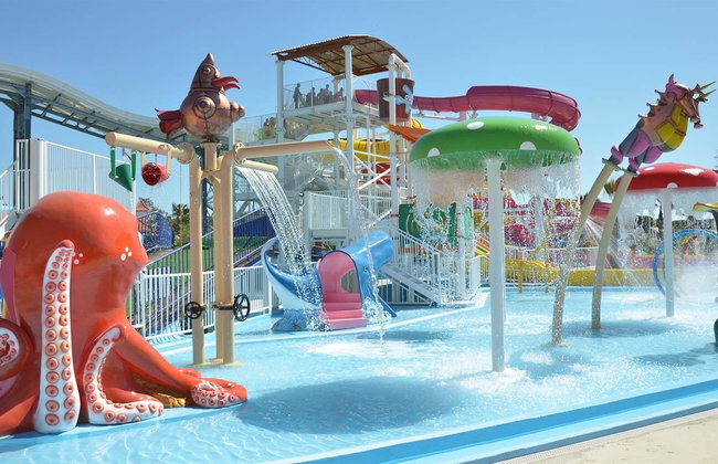 Aquashow Family Park - Photo 2
