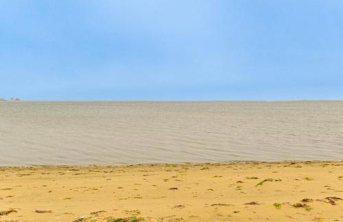 Bayfront East Quogue Retreat with Private Boat Dock - Foto 32