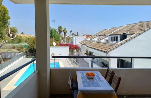 Amplio duplex en la playa con piscina - Foto 20