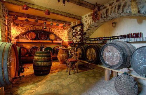 Elia Meronas - Photo 28