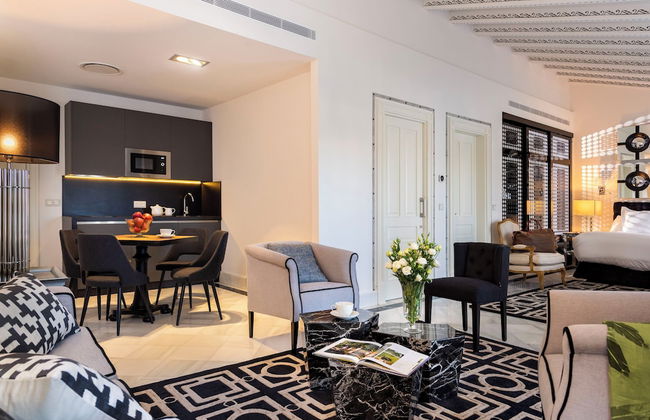 Casa de Triana Luxury Suites by Casa del Poeta - Photo 29