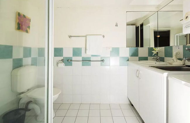 Burleigh Palms Holiday Apartments - Photo 23