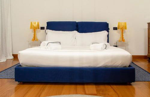 Welc-ōM Ivrea Padova Free Parking - Photo 1