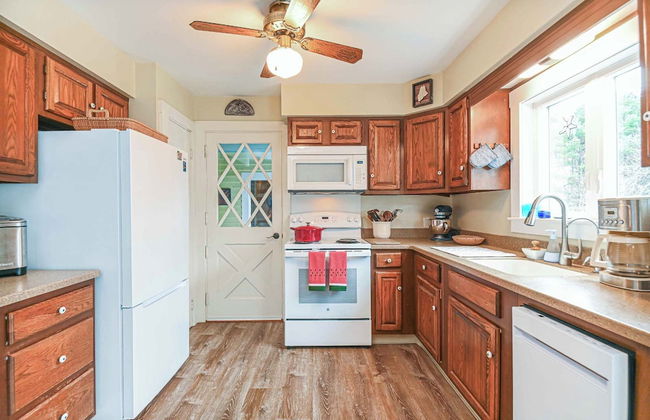 Cape Neddick Coastal Hideaway New England Charm! - Photo 22