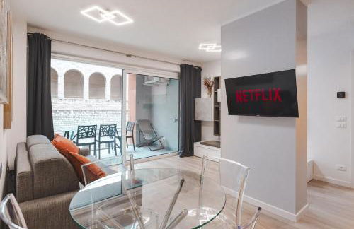 Free Parking and Private Terrace Design Apartment - Foto 2