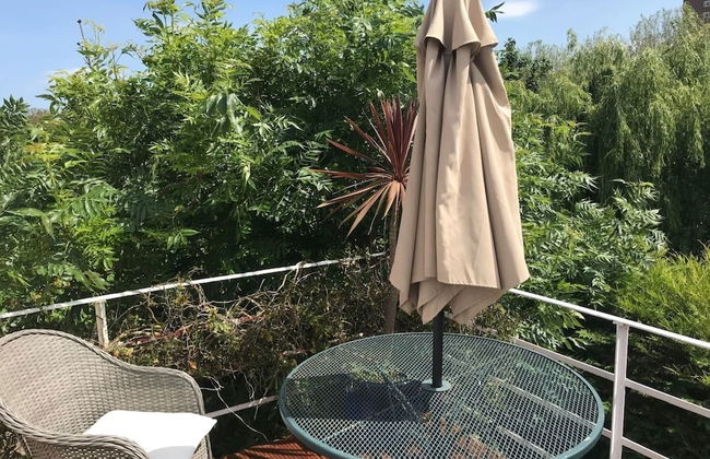 Entire 1bed Studio With Ensuite, Balcony & Parking - Foto 10