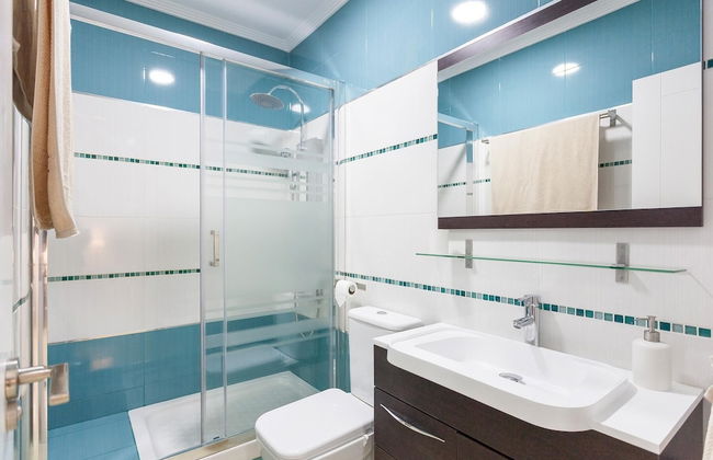 Charming Apt. Historic District - Sol - Photo 22