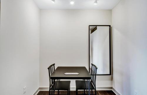 High-Rise 30th Flr Modern Apt, Downtown Dallas - Foto 24