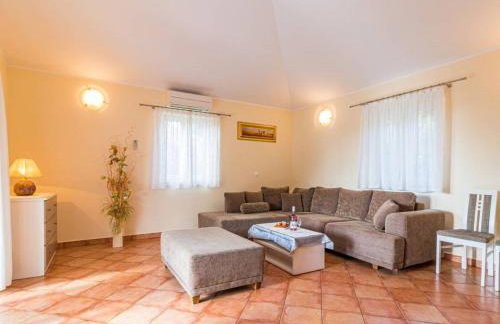 Apartment Lara with pool - Foto 10