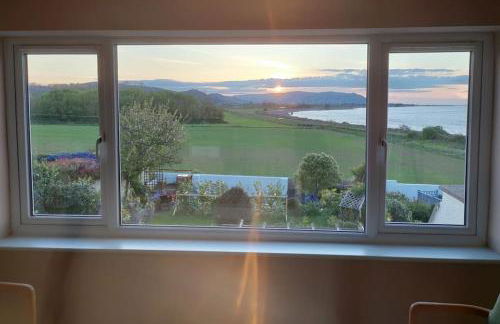 Blue Anchor House - Seaview, Hot Tub Apartments - Photo 71