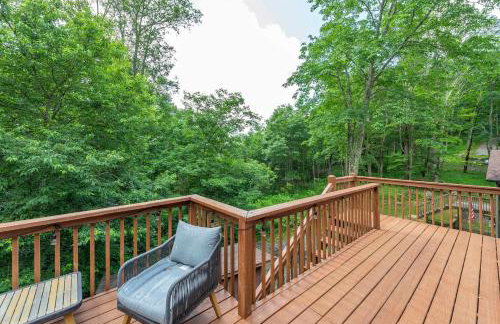 6 Br Cabin Hot Tub Fire Pit Min to Hatley Pointe - Foto 58