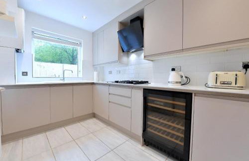 Central London 2 bedrooms apartment sleep 6 Free parking - Foto 14