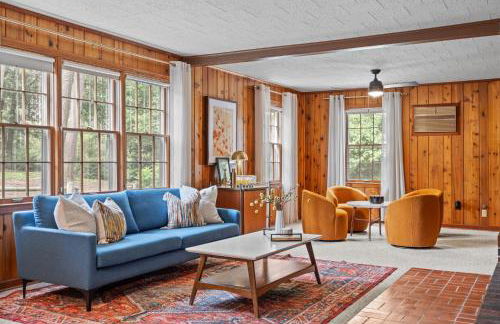 Spacious Family Home - 10 Mins to Cartersville - Photo 1