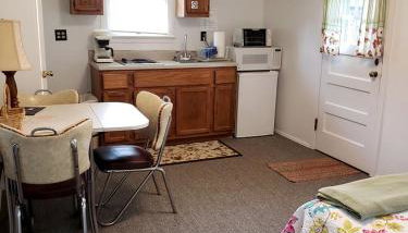 Rustic Lakeside Vacation Rental with Beach Access in Vermilion, Ohio - Foto 2