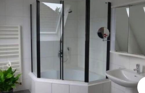 Ruhiges Zimmer zentral - Photo 25