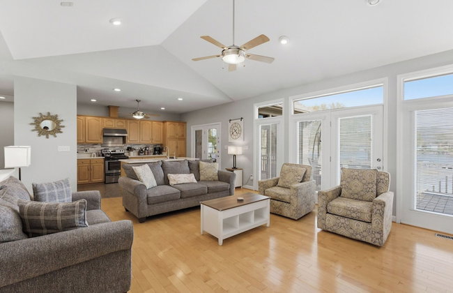 Kool Breeze by Avantstay Boat Ramp + Hot Tub - Foto 17