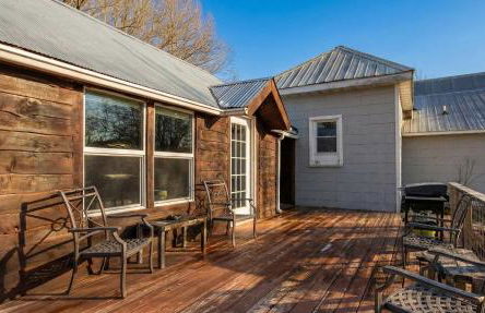 3BR Farmhouse with Views Near Hart Creek Trails - Foto 4