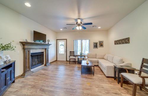 Cozy Checotah Retreat with Deck Near Eufaula Lake - Foto 4