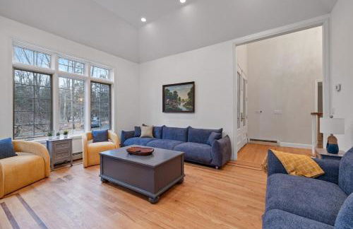 Secluded 9BR Getaway, Pool, Hot Tub & Huge Deck - Foto 38