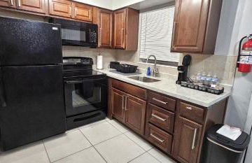 Big TV 2 Bedroom Apartment Cooper City - Foto 10