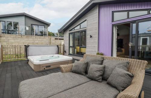 Minack Lodge - Photo 2