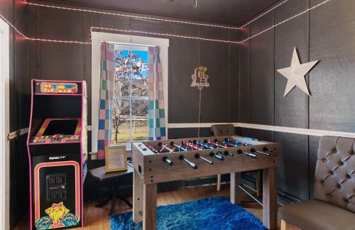 Game Room 10 Min to Trails - Foto 19