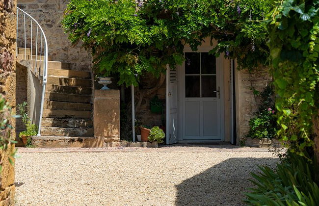 Recorrido privado de un día completo por los viñedos de Borgoña en un Land Rover clásico (Lyon) - Foto 16