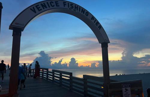 HUGE In-Law Apt Beach Oasis- Private entrance - Foto 34