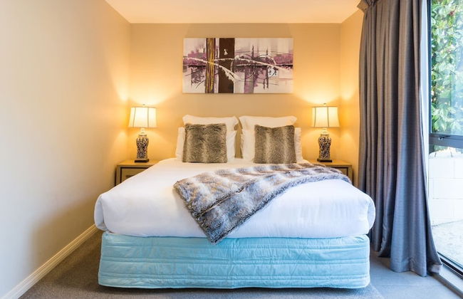 Large Distinctive AND Spacious Family Home - Foto 3