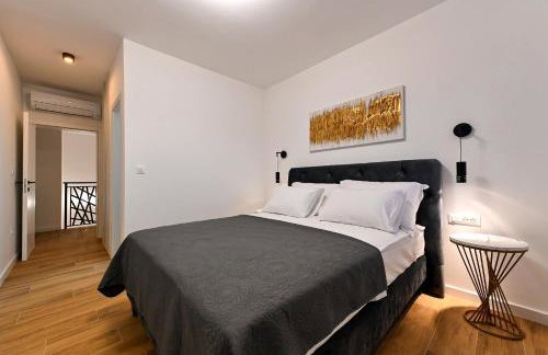 Villa Nostro Porto with pool - Photo 33