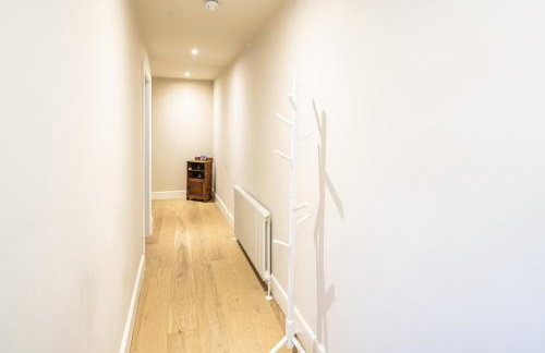 2BR Garden Flat Near Richmond & Stadium - Foto 2