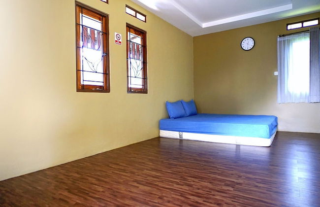 Villa Lisandsa by Ruang Nyaman - Foto 5