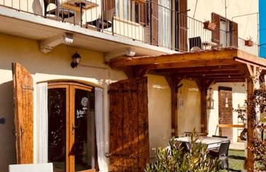 Madama Langa Country House con piscina nelle vigne - Foto 5