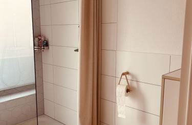 AlbLoft - Modernes neues Apartment nahe City & Alb für bis zu 6 Personen in Kirchentellinsfurt - Foto 17