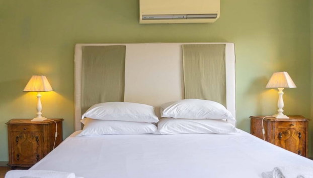 EasyTopStay - Piazza Venezia Charming Penthouse - Foto 5, Quarto