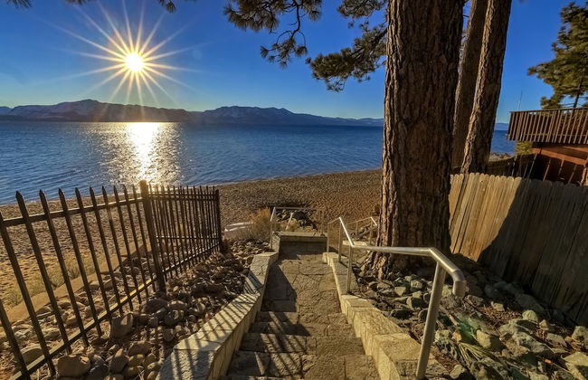 Singing Pines in Marla Bay - Walk to Lake! - Foto 1