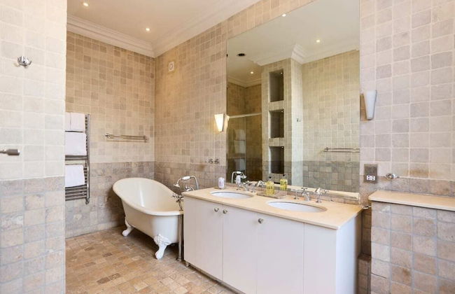 The Hampstead Getaway - Charming 5bdr Home With Conservatory - Foto 25