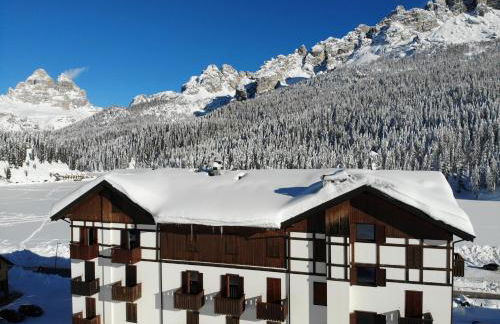 Appartamento di Lusso con Vista Lago a Misurina - Cortina - Foto 1