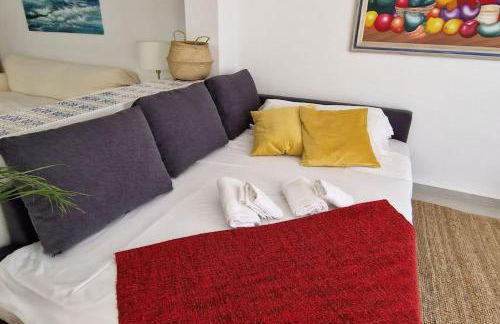 Seafront House,Sea Views,Pool and BBQ, Airport 10 mns - Photo 39