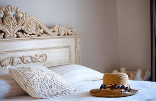 NIKIS SEASIDE HOUSE - Photo 22