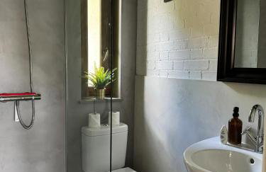 Unique Studio Apartment with Private Garden - Foto 21