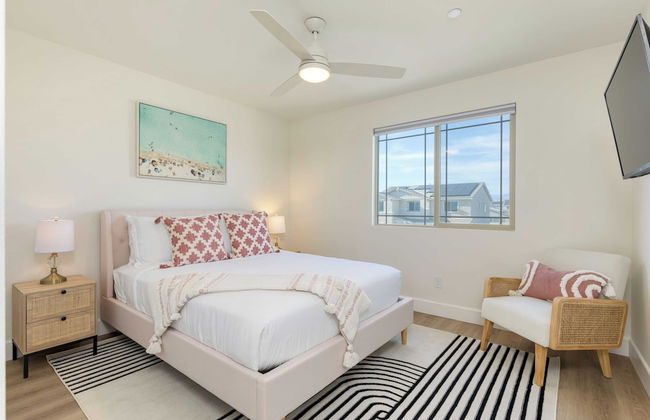 Desert Eden by Avantstay 6BR w/ Ensuite Backyard Oasis w/ Pool & Hot Tub! - Foto 5