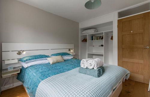 Seaside Rendezvous - Sleeps 7, Sea Views & Parking - Foto 24